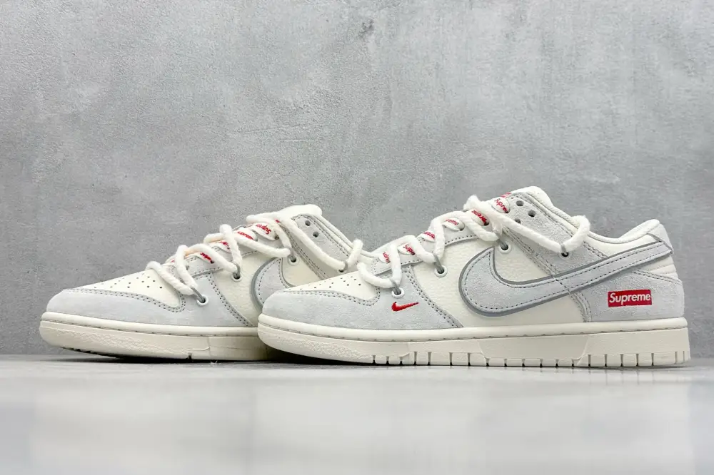 Nike SB Dunk Low Supreme Light Grey Nikes AllSeason 1653 