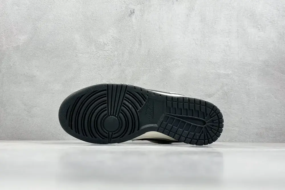 DailyWear Nike SB Dunk Low The North Face Grey – Nikes 1654 