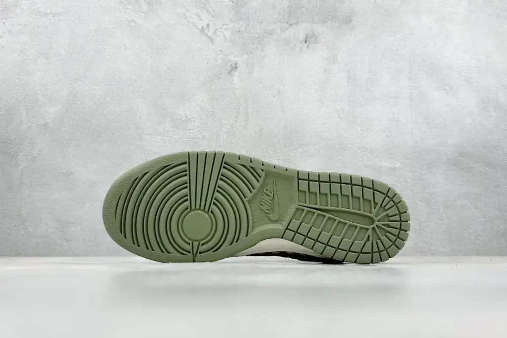WeatherProof Nike SB Dunk Low Undefeated White Green Low – Nikes 1664 