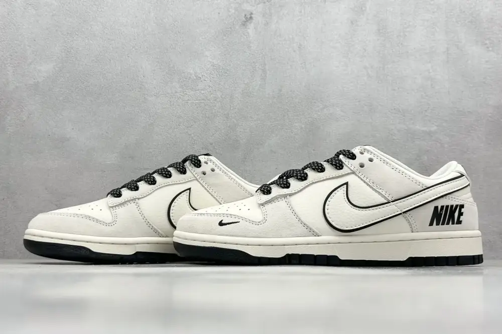 TechFriendly Nike SB Dunk Low White Black Star – Nikes & Collection 1562 