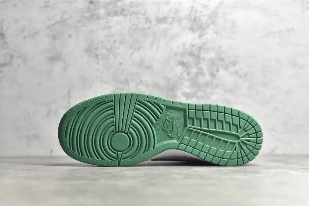 NewStyle Nike SB Dunk Low White Green Low Top Nike Sneakers 1617 