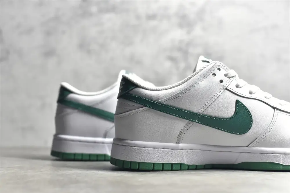 NewStyle Nike SB Dunk Low White Green Low Top Nike Sneakers 1617 