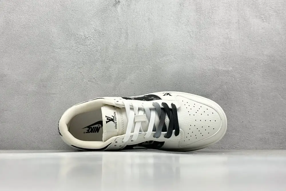 Nike SB Dunk Low x Louis Vuitton White Black Denim Nikes Bright 1573 