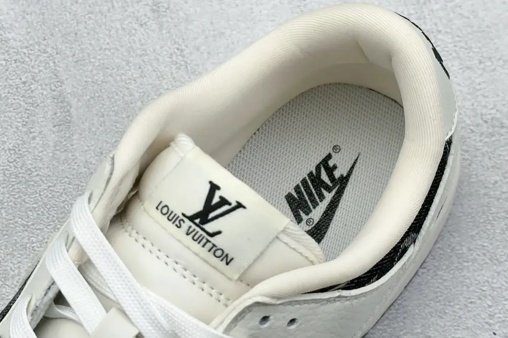 Nike SB Dunk Low x Louis Vuitton White Black Denim Nikes Bright 1573 
