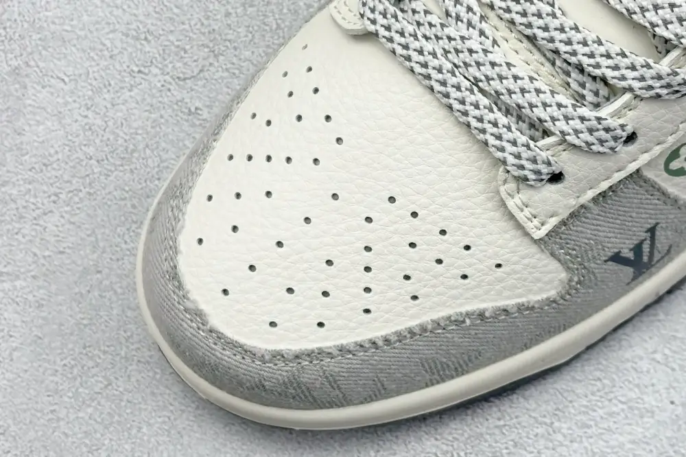 Efficient Nike SB Dunk Low x Louis Vuitton White Grey Nike 1557 