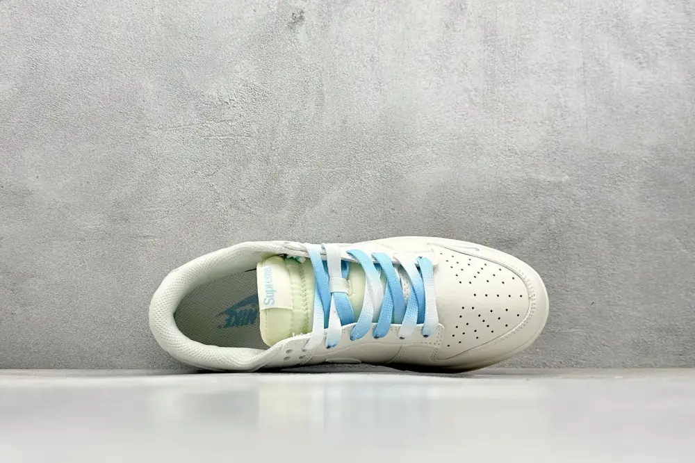 Nike SB Dunk Low x Supreme White Sky Blue Nikes – Flexible 1552 