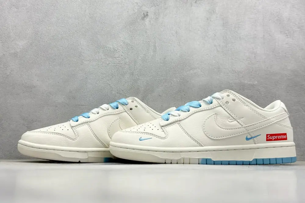 Nike SB Dunk Low x Supreme White Sky Blue Nikes – Flexible 1552 
