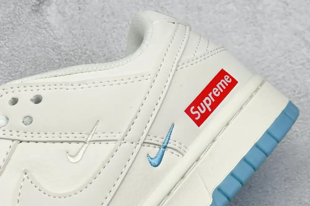 Nike SB Dunk Low x Supreme White Sky Blue Nikes – Flexible 1552 