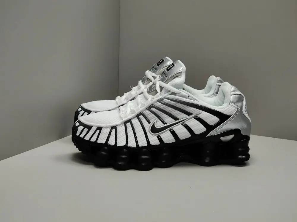 Nike Shox TL White Black Silver Sneakers Packable 1672  DAF289