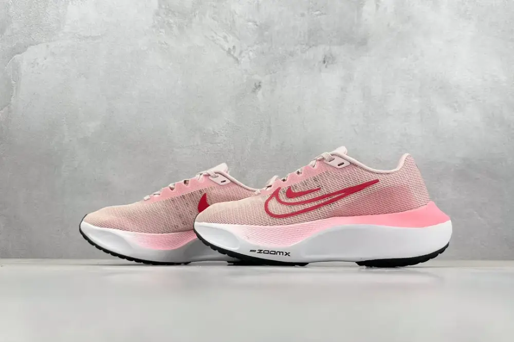 TravelReady Nike Zoom FLY 5 PRM Unisex Running – Pink Red, Low-Top Flyknit Design, Size 36-40, Premium Nike (DM8974- 1488 