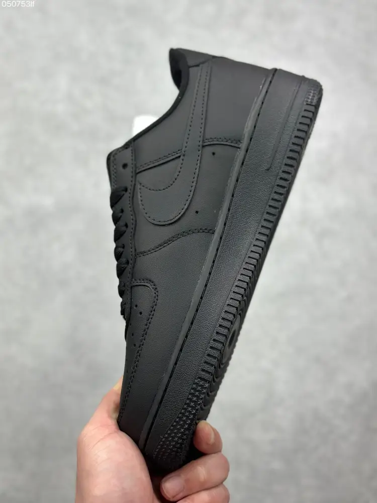 Trendy Nike x Supreme Air Force 1 '07 Low All Black Limited Edition – Best Sneakers – Size 36- 997 