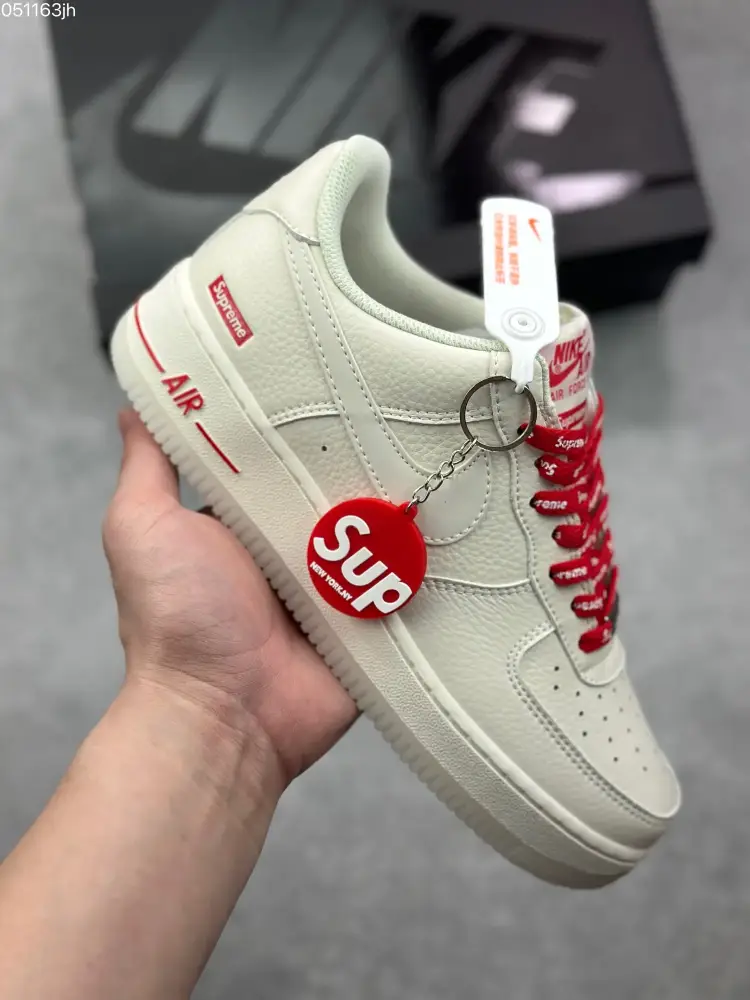 Vibrant Nike x Supreme Air Force 1 '07 Low Cream Red Sneakers – Limited Edition Best Sneakers 991  CCAAE310