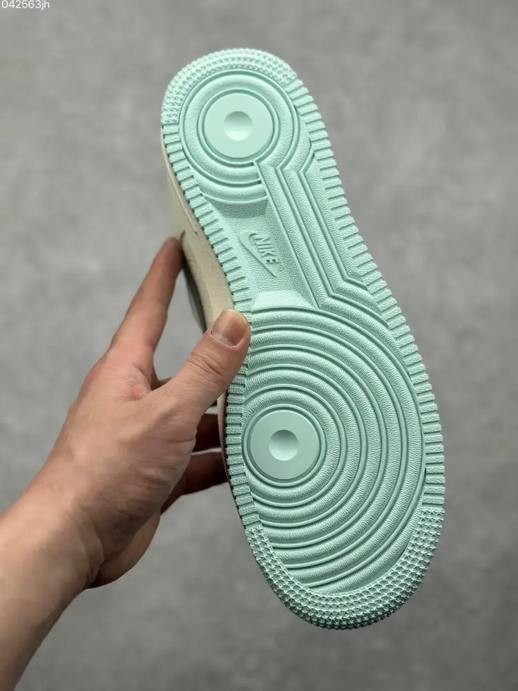 Nike x Supreme Air Force 1 07 Low 'Ice Blue' – Limited Edition Best Sneakers OnTrend 998 