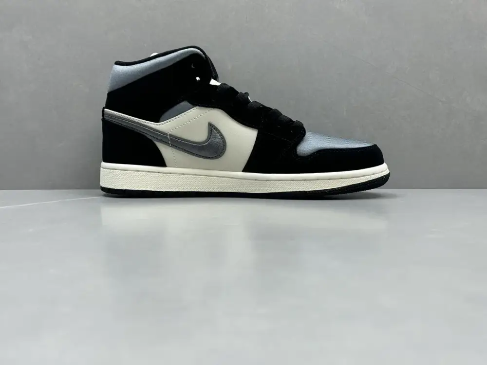 Pure Version 230 AJ1 Zhongbang Silk Count Black White High-Top Sneakers – Best Nike – Size 36-46 (Including Half Sizes Stretchable 1337 