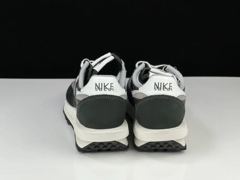SACAI x NIKE LDV Waffle Black White Hybrid Running – Nike Sneakers Unique 1511  FDACE348