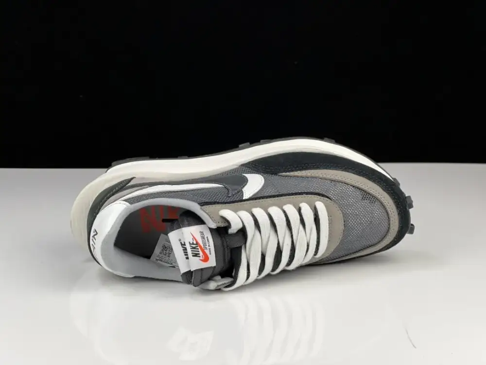 SACAI x NIKE LDV Waffle Black White Hybrid Running – Nike Sneakers Unique 1511 