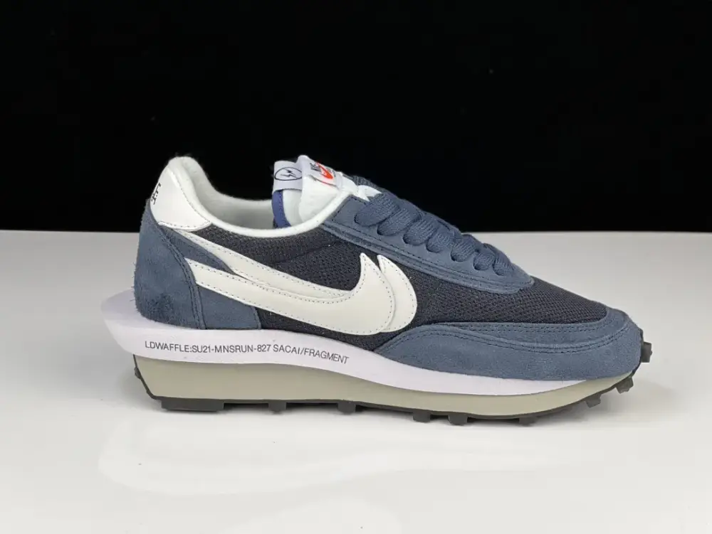 EyeCatching SACAI x NIKE LDV Waffle Navy Blue White Deconstructed Running – Nike Edition 1508 