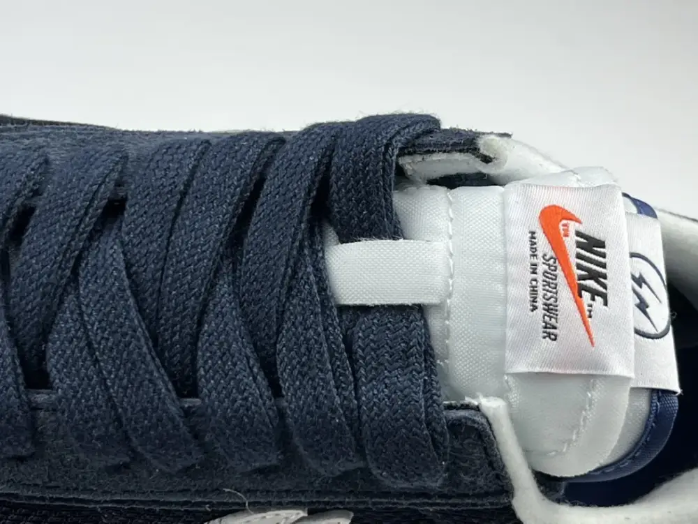EyeCatching SACAI x NIKE LDV Waffle Navy Blue White Deconstructed Running – Nike Edition 1508 