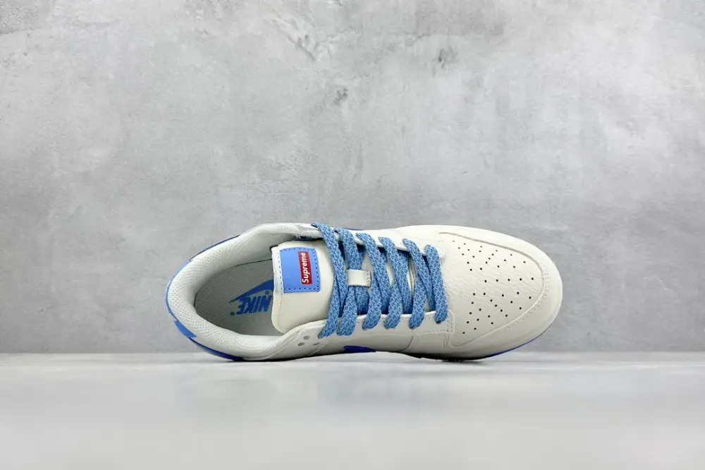 Stretchable Supreme x Nike SB Dunk Low Blue White – Nikes & Fake Nike 1597 
