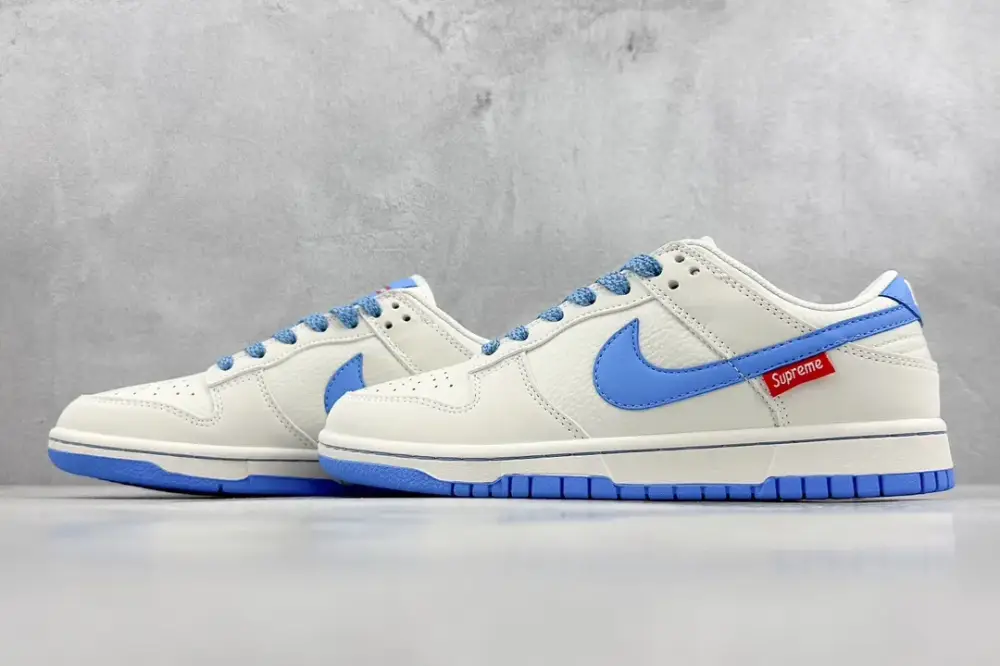 Stretchable Supreme x Nike SB Dunk Low Blue White – Nikes & Fake Nike 1597 