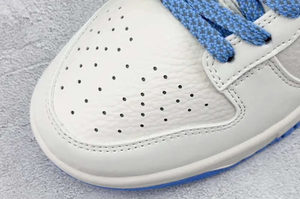 Stretchable Supreme x Nike SB Dunk Low Blue White – Nikes & Fake Nike 1597 