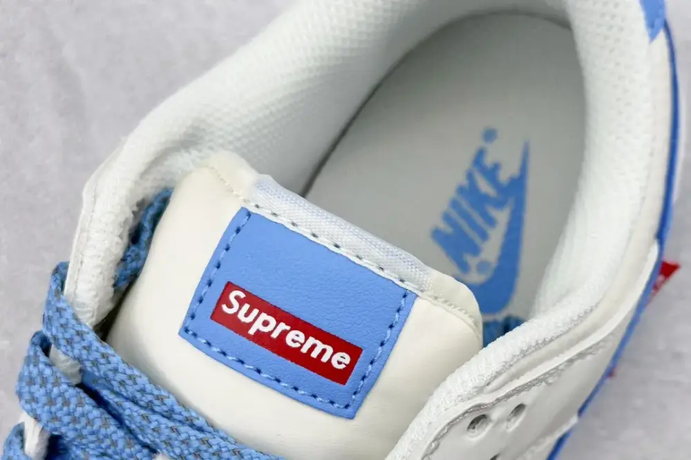Stretchable Supreme x Nike SB Dunk Low Blue White – Nikes & Fake Nike 1597 