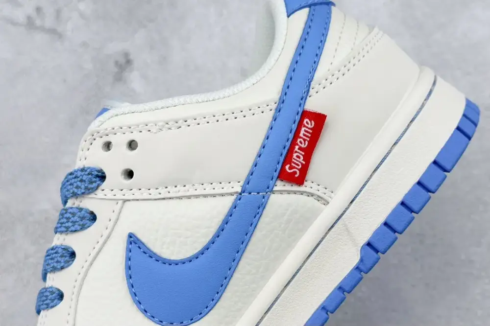 Stretchable Supreme x Nike SB Dunk Low Blue White – Nikes & Fake Nike 1597 