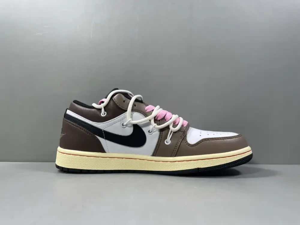 Travis Scott x Air Jordan 1 Low Mocha – Men's Basketball with Top and Best Sneakers, Sizes 36-46 (Including Half Sizes Premium 1258  DFFFF659
