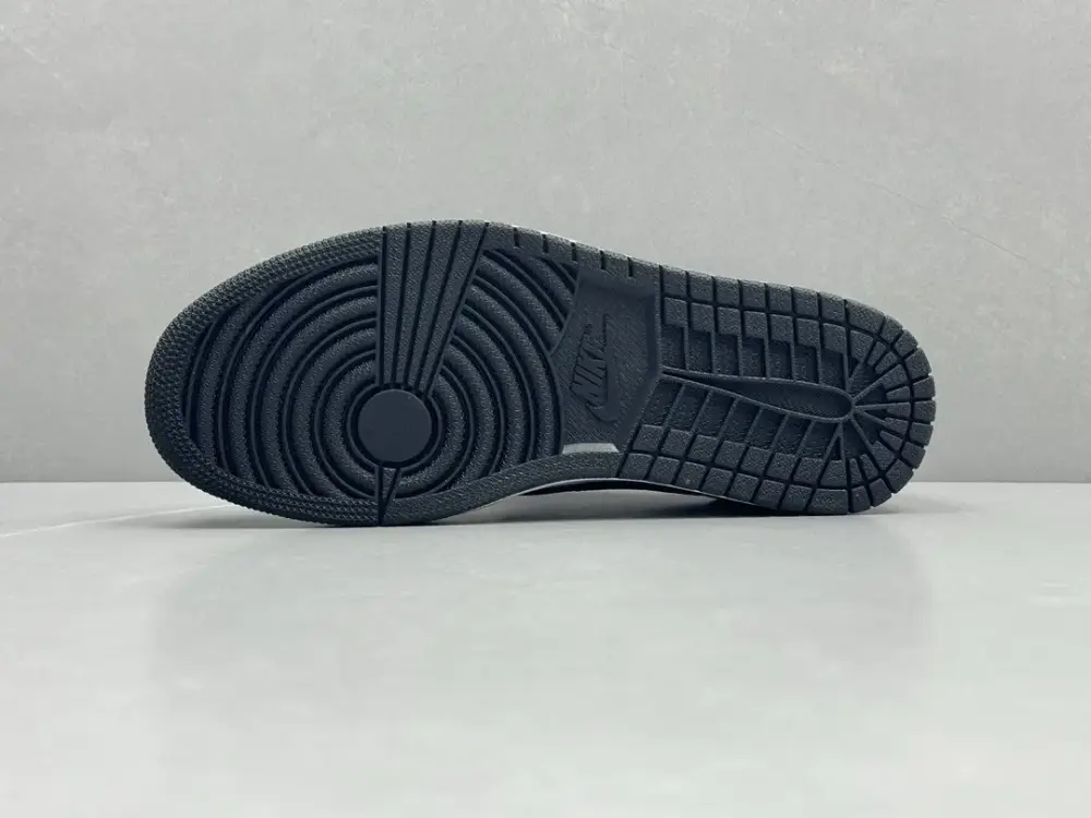 TechFriendly Travis Scott x Air Jordan 1 Low OG Black White Reverse Swoosh , Top-Quality Best Sneakers, Sizes 36-47 (Including Half Sizes 1263 