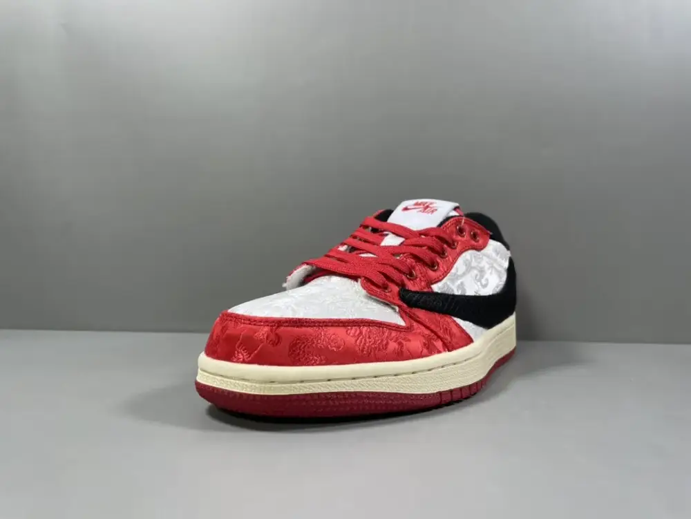 Travis Scott x Air Jordan 1 Low OG SP 