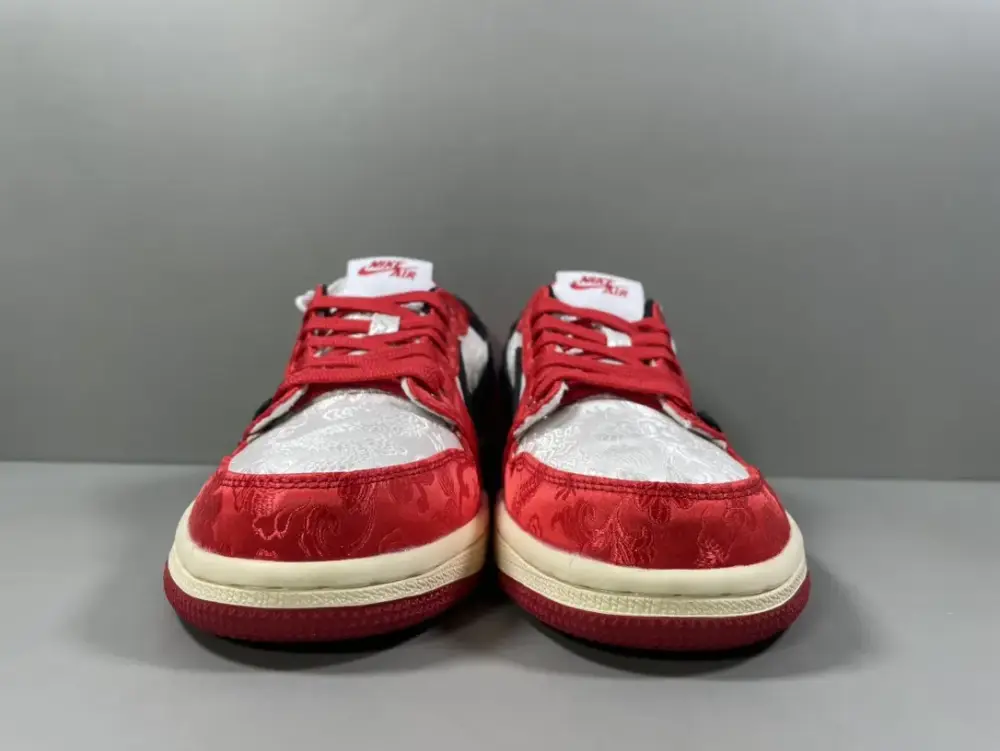 Travis Scott x Air Jordan 1 Low OG SP 