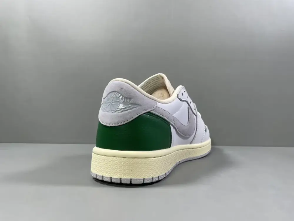 Practical Travis Scott x Air Jordan 1 Low OG SP 