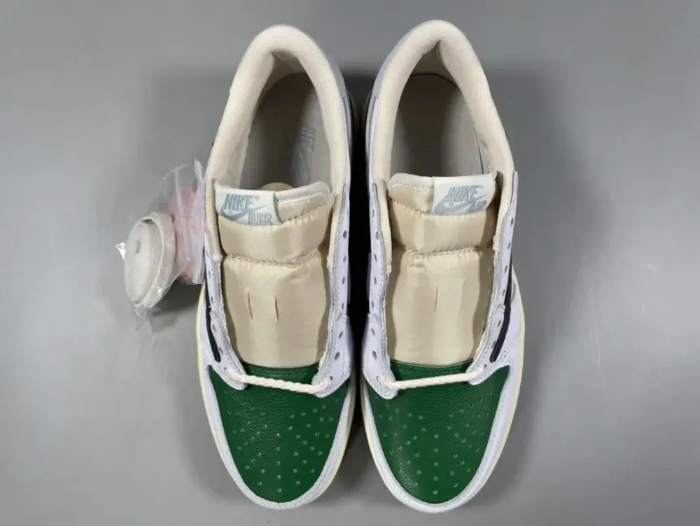 Practical Travis Scott x Air Jordan 1 Low OG SP 