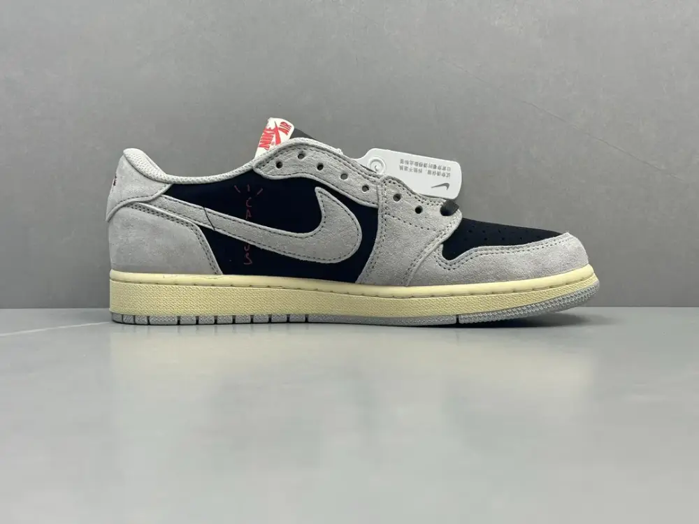 Travis Scott x Air Jordan 1 Low OG SP 