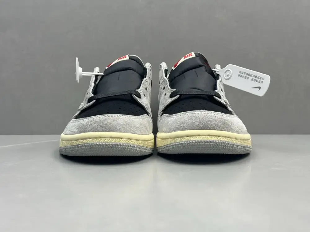 Travis Scott x Air Jordan 1 Low OG SP 