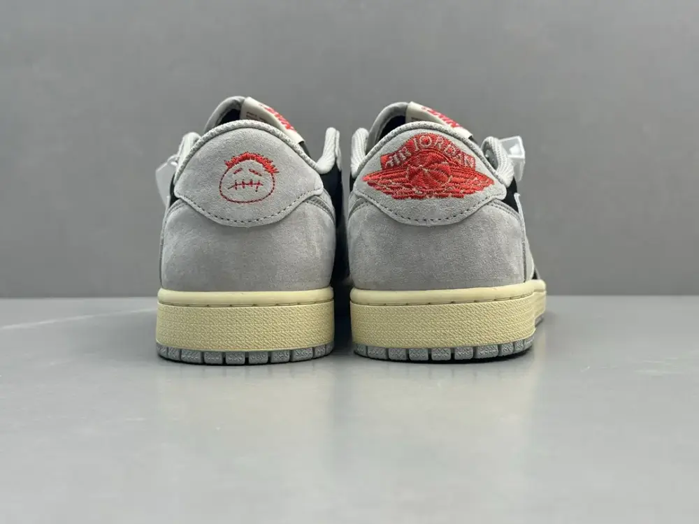 Travis Scott x Air Jordan 1 Low OG SP 
