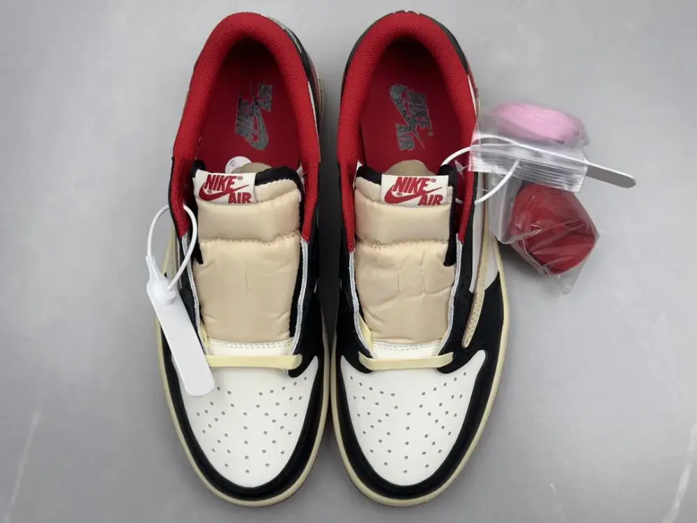 TechFriendly Travis Scott x Air Jordan 1 Low Reverse Mocha – White Red Black – Authentic Version with Top and Best Sneakers Quality 1262 