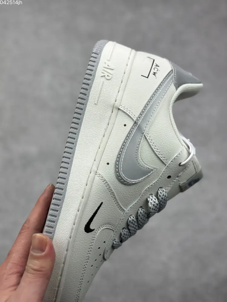 Vlone x Nike Air Force 1 '07 Low Cream Black Sneakers for Men – Premium with High Quality Design Packable 1076 