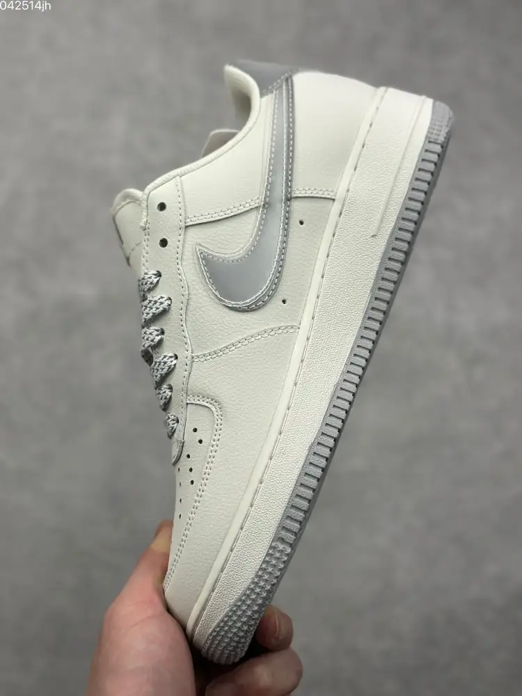 Vlone x Nike Air Force 1 '07 Low Cream Black Sneakers for Men – Premium with High Quality Design Packable 1076 