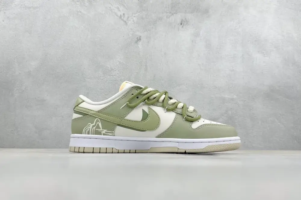 Seasonal YC NK Dunk Low Palace Dragon Well Tea – Nikes & 1602 