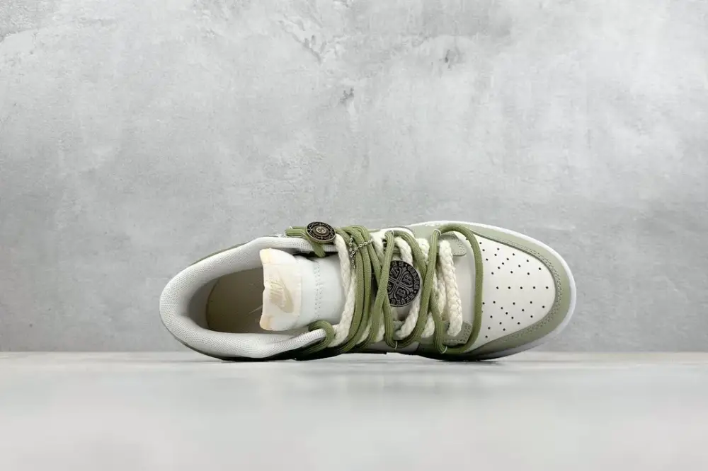Seasonal YC NK Dunk Low Palace Dragon Well Tea – Nikes & 1602 