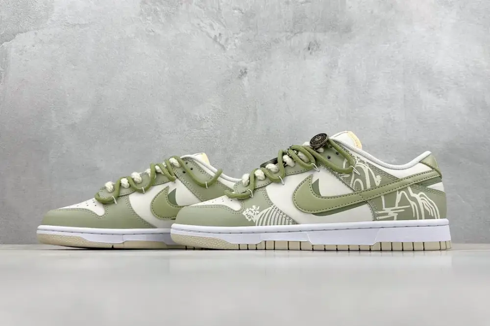 Seasonal YC NK Dunk Low Palace Dragon Well Tea – Nikes & 1602 