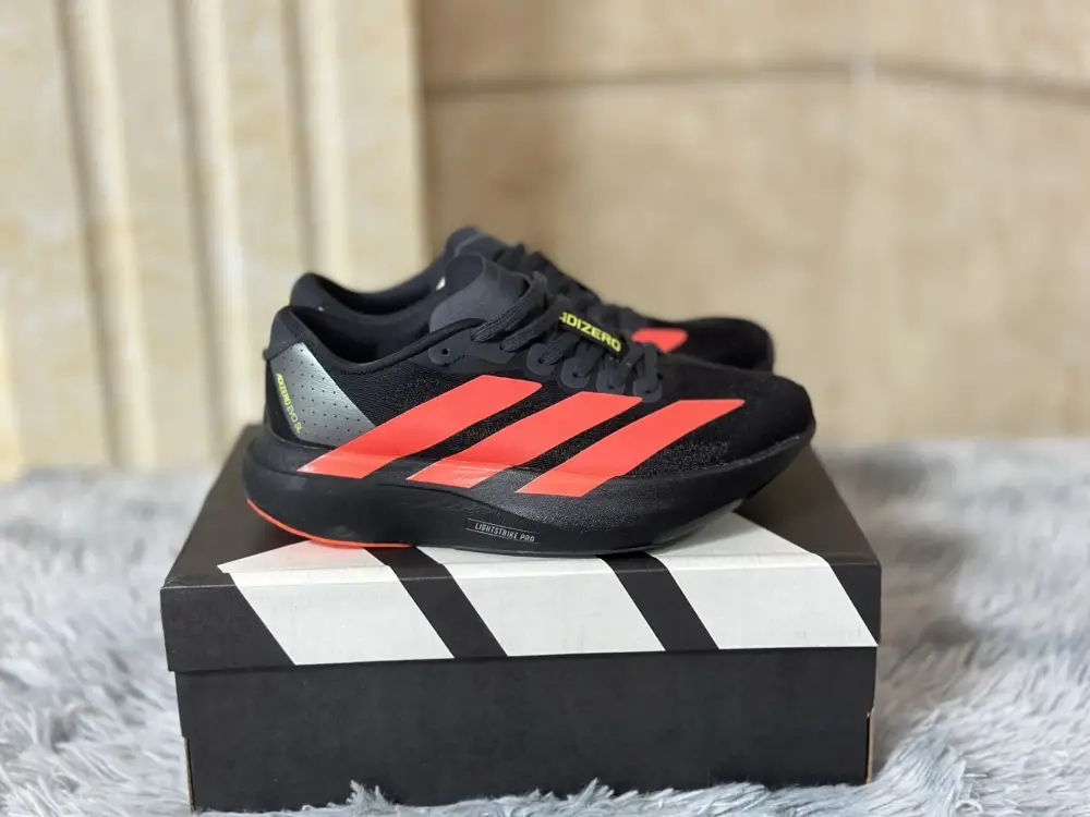 Flexible adidas Adizero Evo SL Core Black Red Sneakers – 475  ABBA435