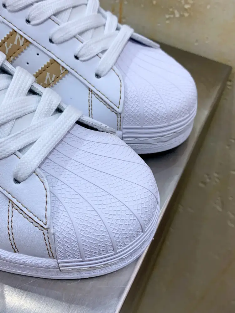 Fashionable adidas Gazelle Indoor W MLB White Gold – Adidas 511 