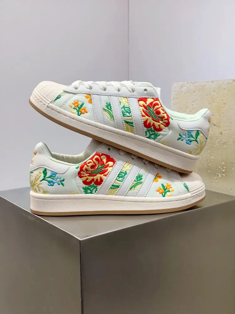 Breathable adidas Originals Superstar 2 Floral White – Sneakers 541  CBDC573