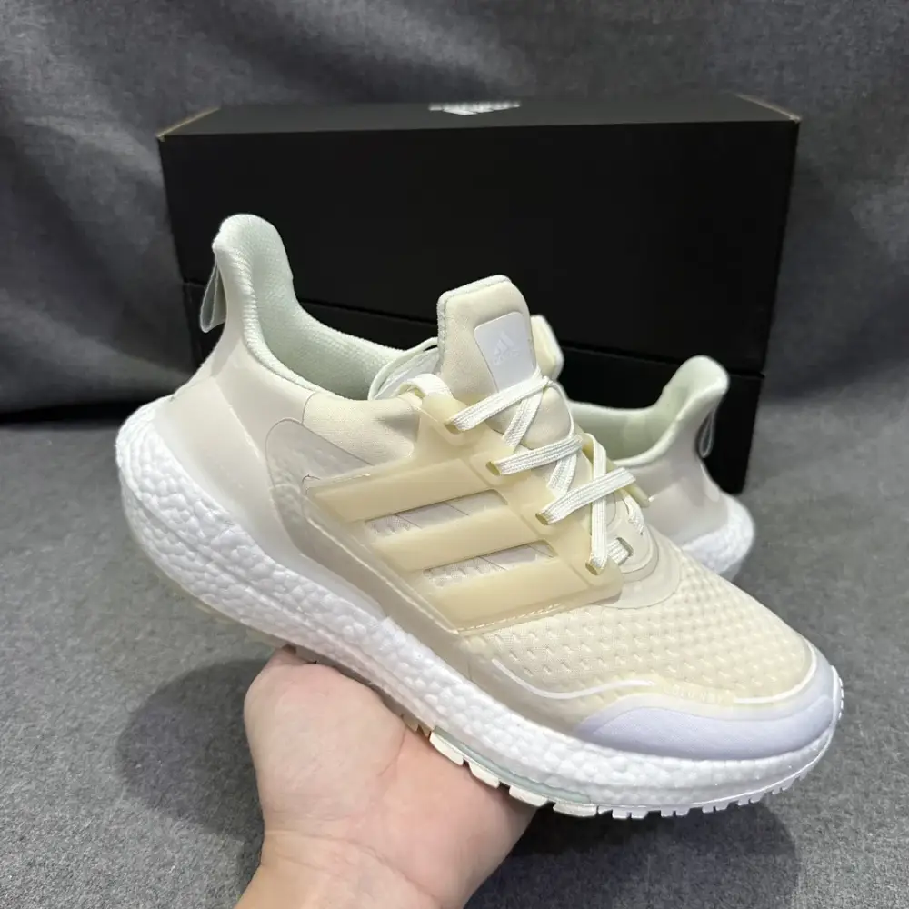 Sporty adidas Ultraboost 21 Wheat Running – Adidas Collection 570 