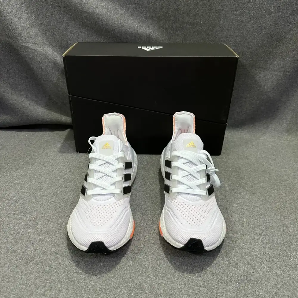FlexibleFit adidas Ultraboost 21 White Orange Running – Adidas Edition 573  CEDCC285