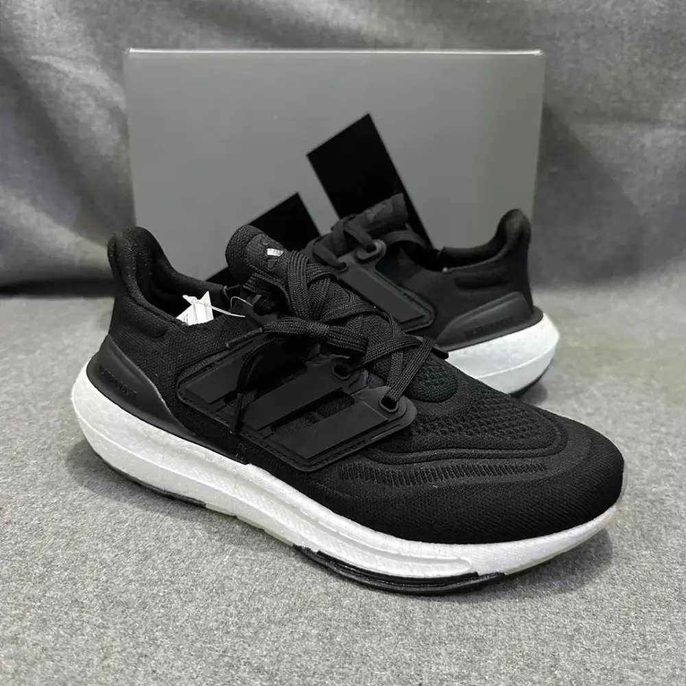 Flexible adidas Ultraboost 23 Light Black White Running – Adidas Edition 577 